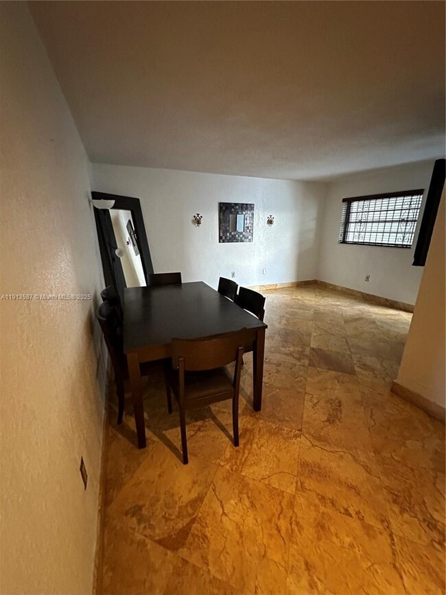 Building Photo - 2465 SW 18th Ave