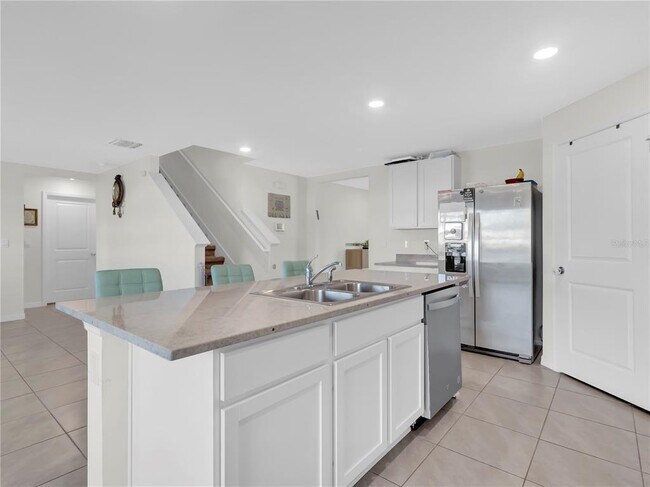 Building Photo - 16767 Sunburst Lake St