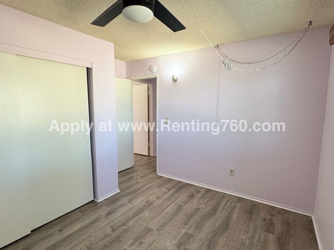 Building Photo - 2 Bed 1 Bath Home Near JT National Park