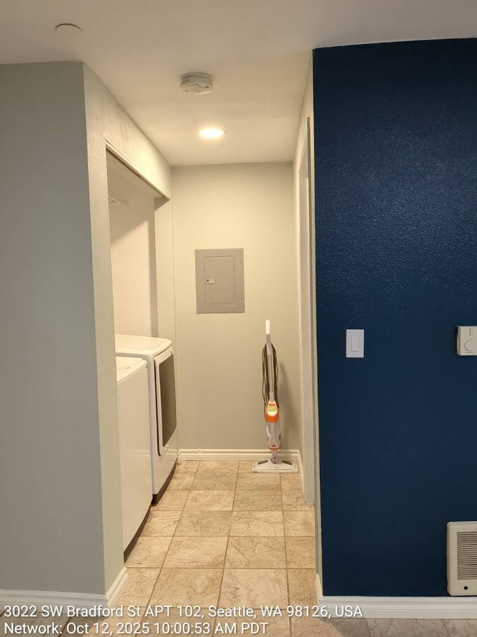 Hall to the Bedroom - 3022 SW Bradford St