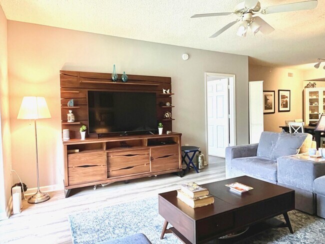 Building Photo - 11770 St Andrews Place