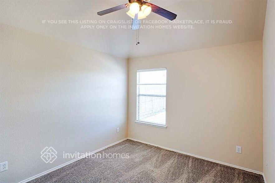 Building Photo - 5000 Blackwood Dr