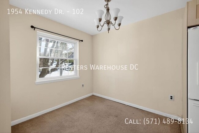 Building Photo - 1954 Kennedy Dr