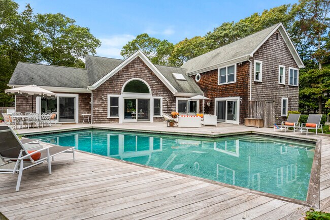 Building Photo - 38 Pheasant Run