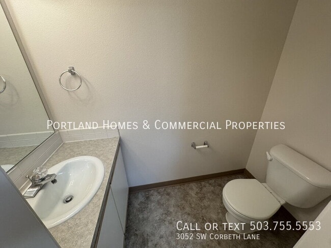 Building Photo - 3052 SW Corbeth Ln