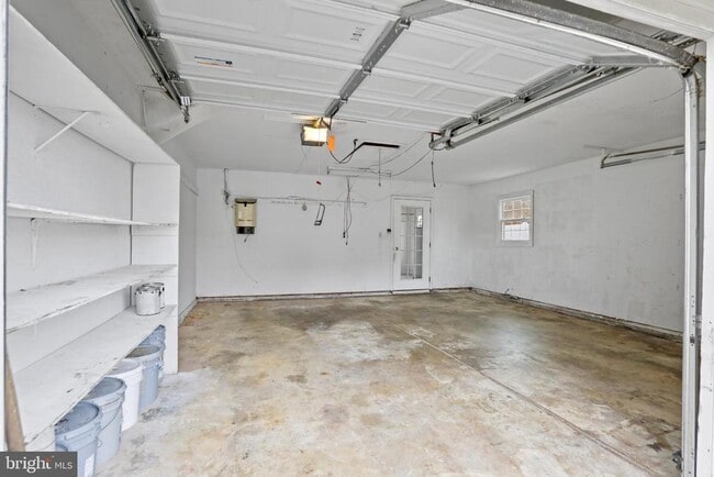 Building Photo - 4116 Majestic Ln