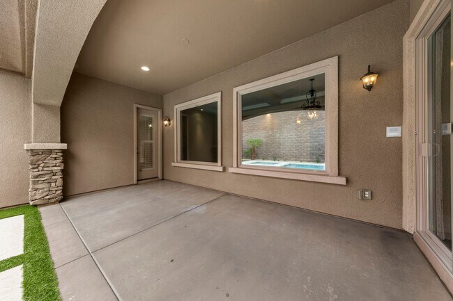 Building Photo - 2776 Liberation Dr