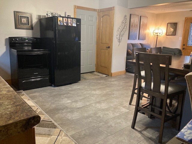 Dining 203 Maple - 403 N Maple St