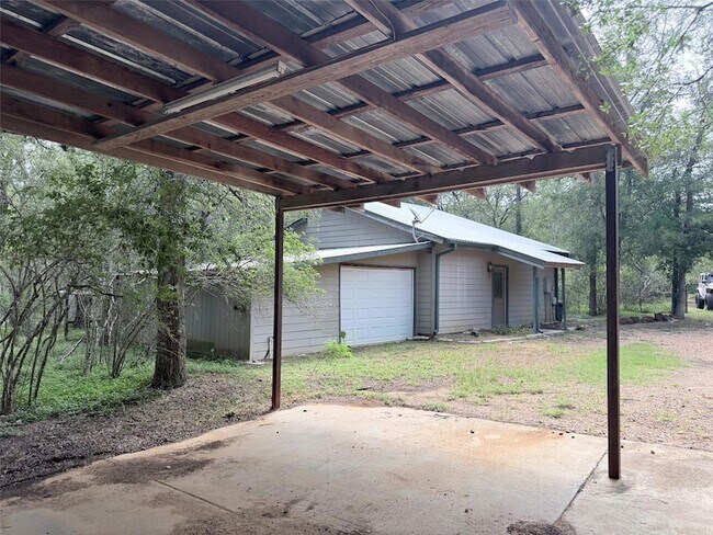 Building Photo - 236 Piney Ridge Dr