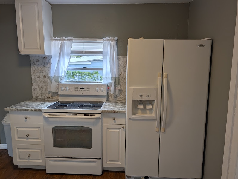 Building Photo - 1909 E 99th Ave