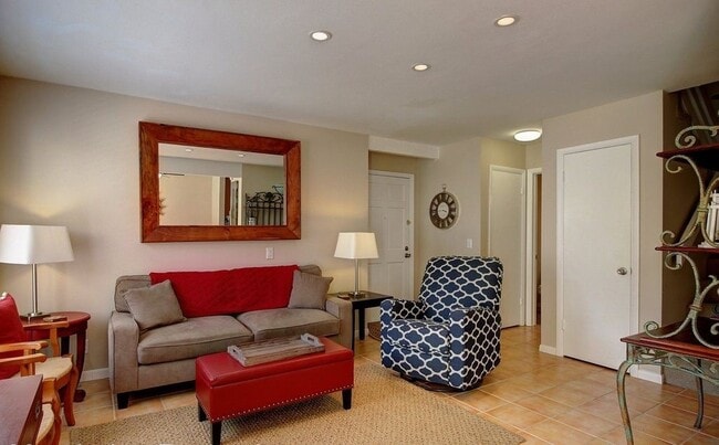 Building Photo - 4770 Whitesburg Dr