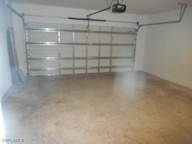 Building Photo - 19504 Fairhill Ct