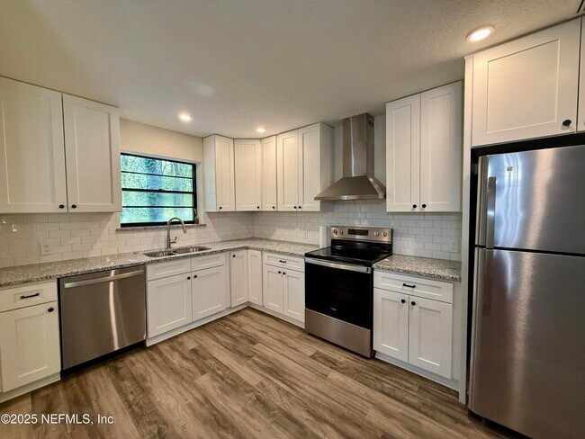 Building Photo - 2516 Horseshoe Bend Rd
