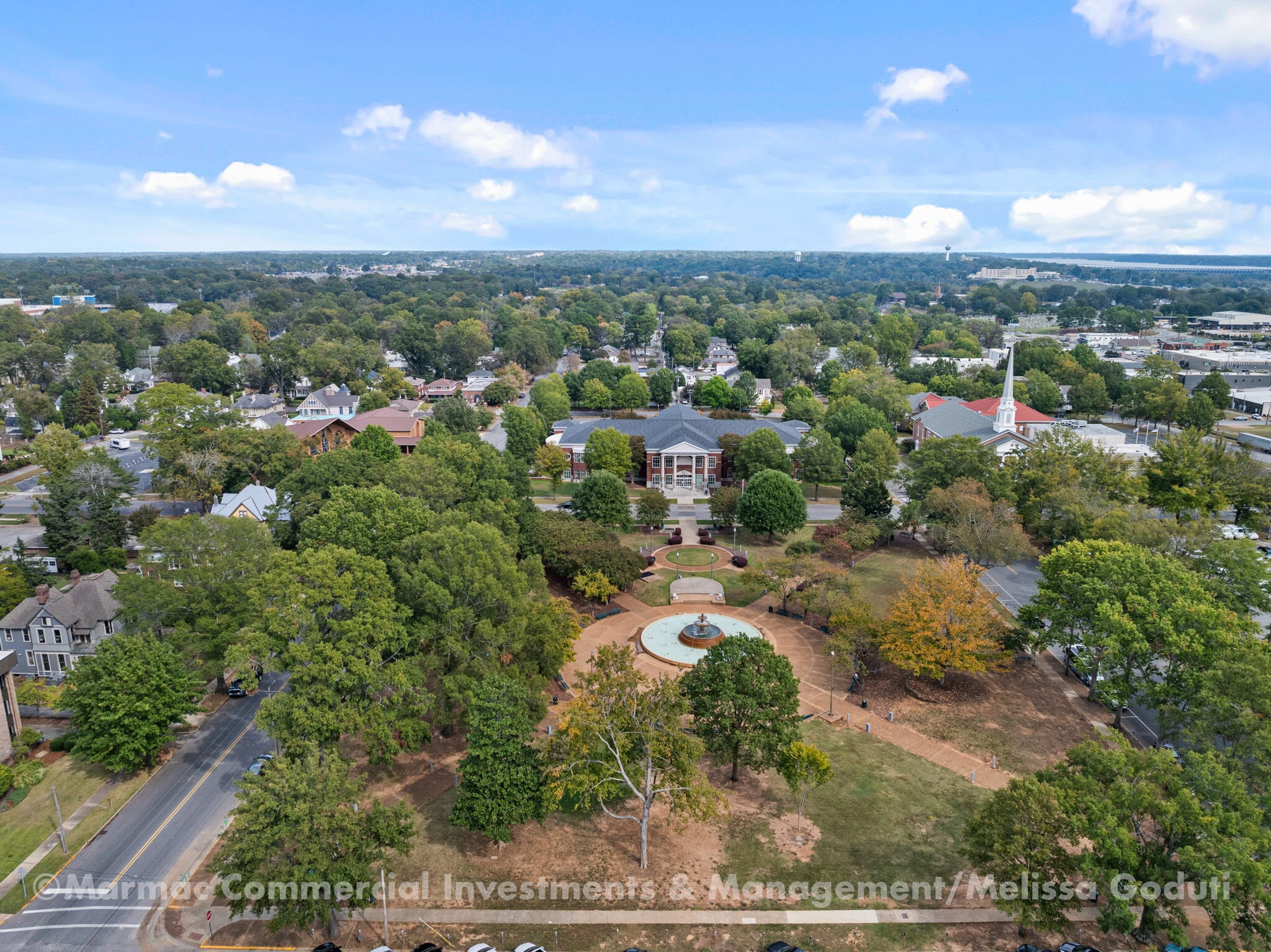Building Photo - 154 N Poplar St