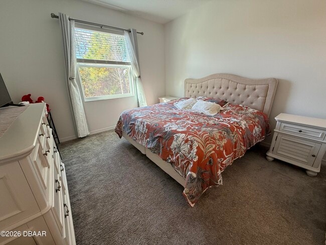 Building Photo - 412 Three Oaks Dr