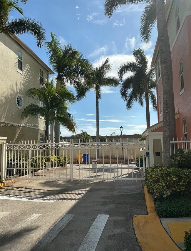 Building Photo - 236 Moorings Dr