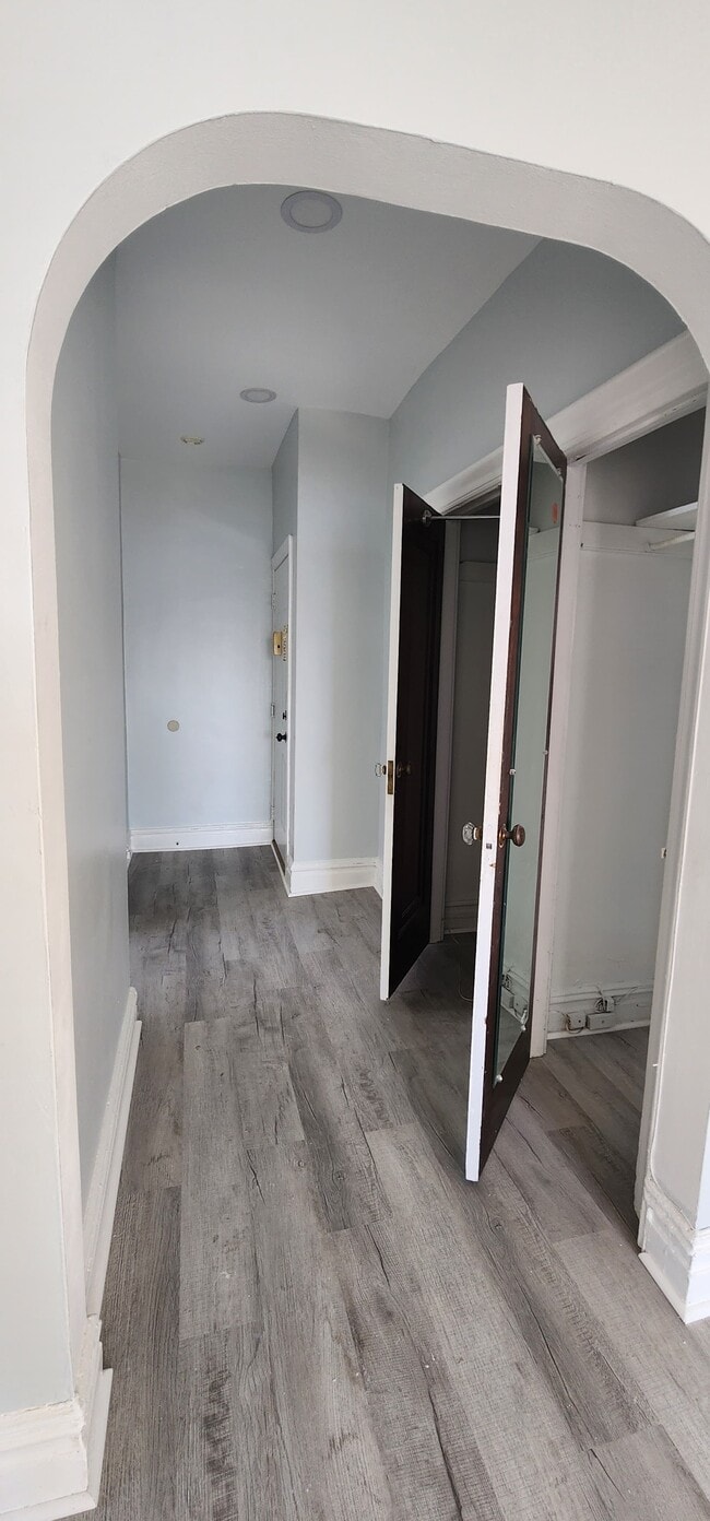 Building Photo - 883 JFK Blvd E