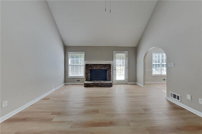 Building Photo - 1075 Crystal Water Dr SE