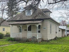 Building Photo - Wonderful Studio Close To SCC!