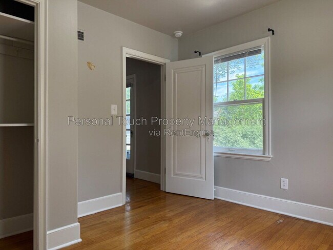 Building Photo - 704 8th St S