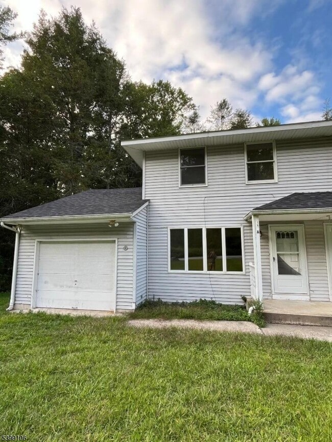 Primary Photo - 430 Deerfield Ln