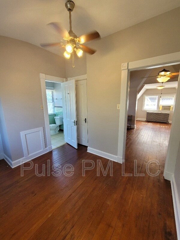 Building Photo - 634 Greenup St