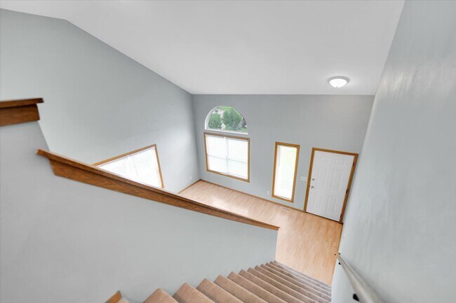 Building Photo - 390 Madeline Trail
