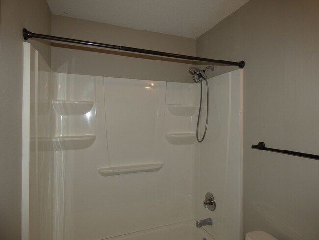 Building Photo - 4235 Brookside Dr