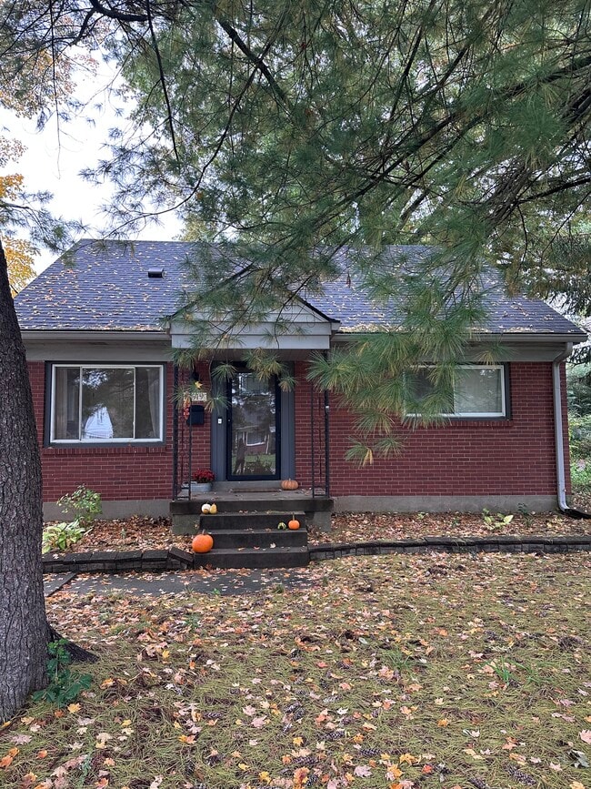 Building Photo - 2519 Ashbrook Ave