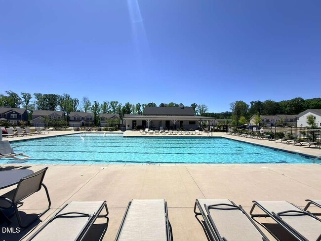 Building Photo - 218 Broomside Ave