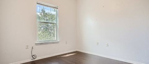Building Photo - 1200 Perez St