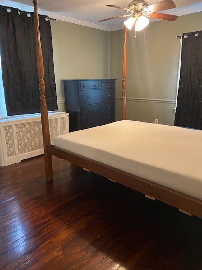 Building Photo - Welcome to 209 Amherst! Charming single-family home located in Wilson School district