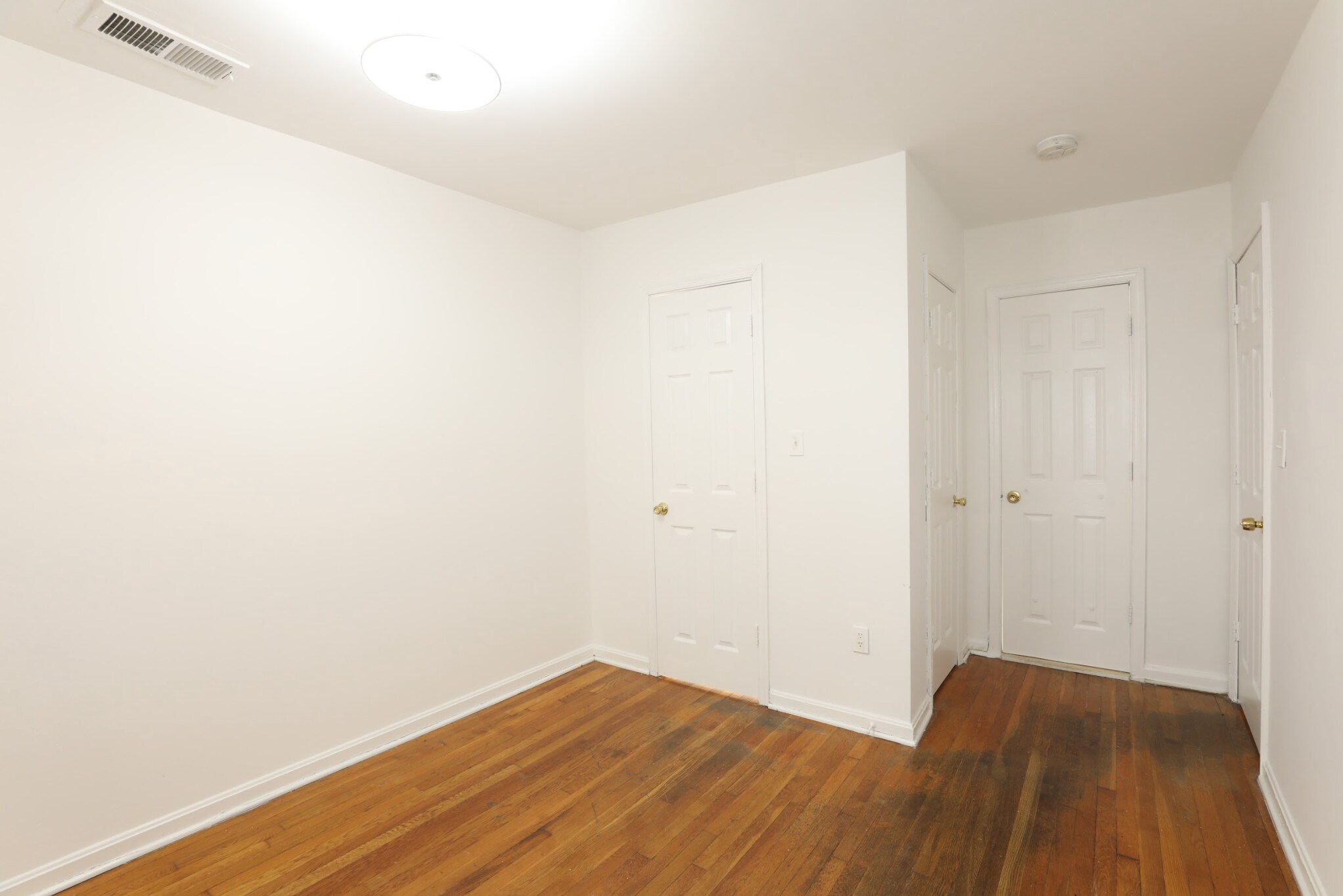 Building Photo - 1305 Orren St NE