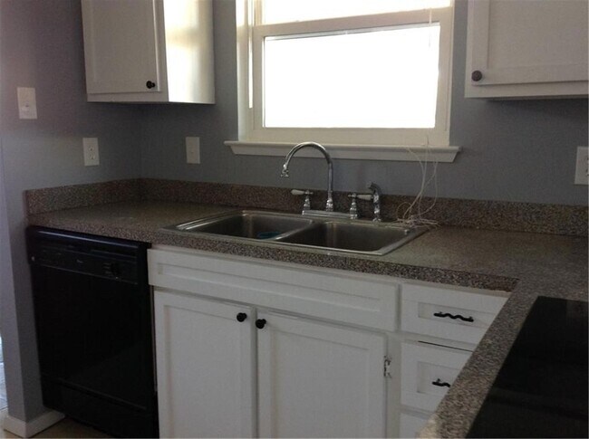 Building Photo - 5801 Rosalie Ct