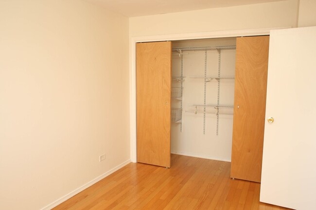 Building Photo - 1 Bedroom at 1800 JPA