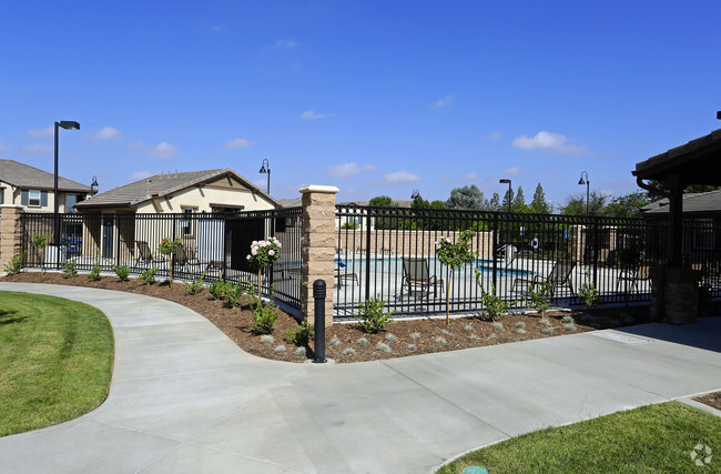 Building Photo - Cedar Glen Apartments