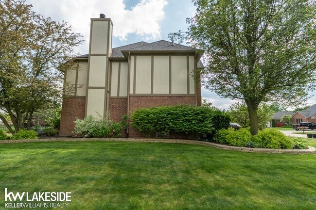Building Photo - 47898 Lamplighter Trail