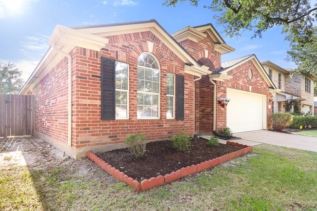 Building Photo - 14615 Rochelle Ct