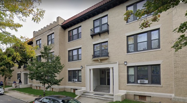 Building Photo - 33 Egremont Rd