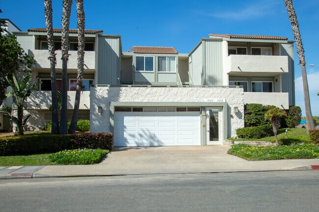 Building Photo - 1244 Seacoast Dr