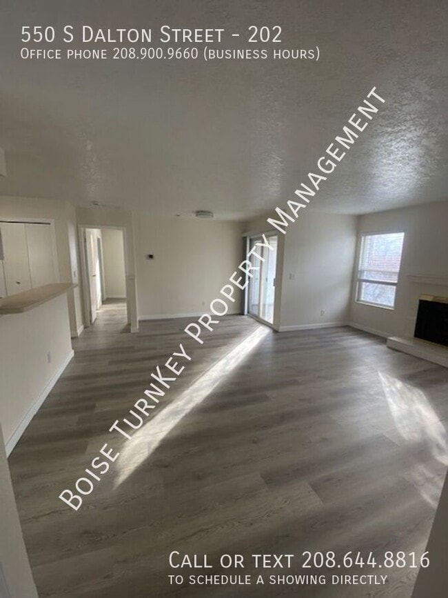 Building Photo - 550 S Dalton Ln