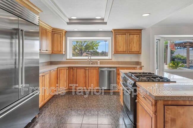 Building Photo - 12865 Palisades Ct