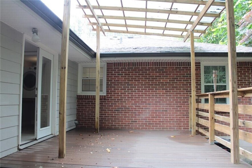 Building Photo - 4679 Chamblee Tucker Rd