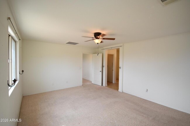 Building Photo - 7117 N 73rd Dr