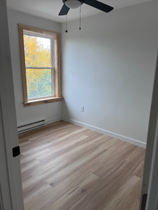 Building Photo - 254 Lincoln St