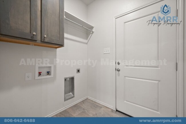 Building Photo - Easy Living Starts at AMRR: 2 Bedroom/2 Bath In Frenship ISD!