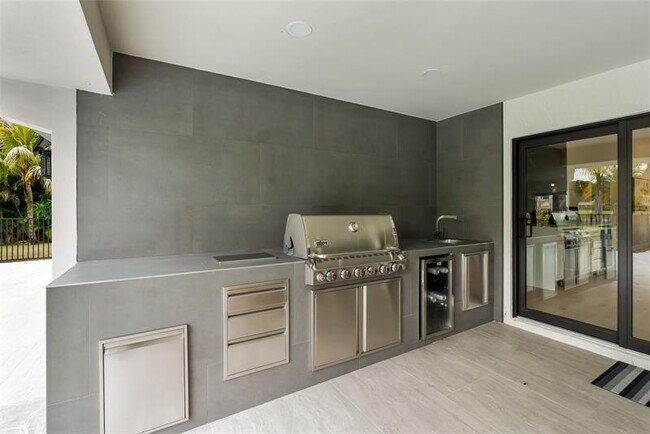 Building Photo - 8611 Gullane Ct