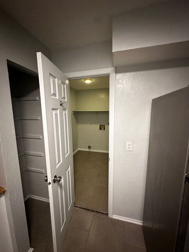Building Photo - 1729 SW 69 Way
