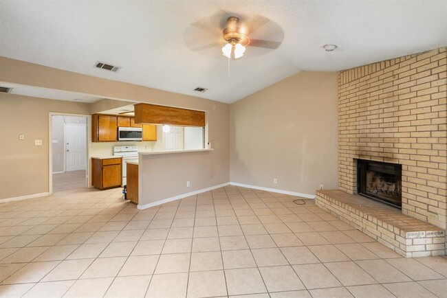 Building Photo - 8703 Clearbrook Trl