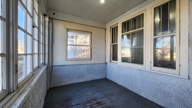 Building Photo - 1314 3rd Ave N